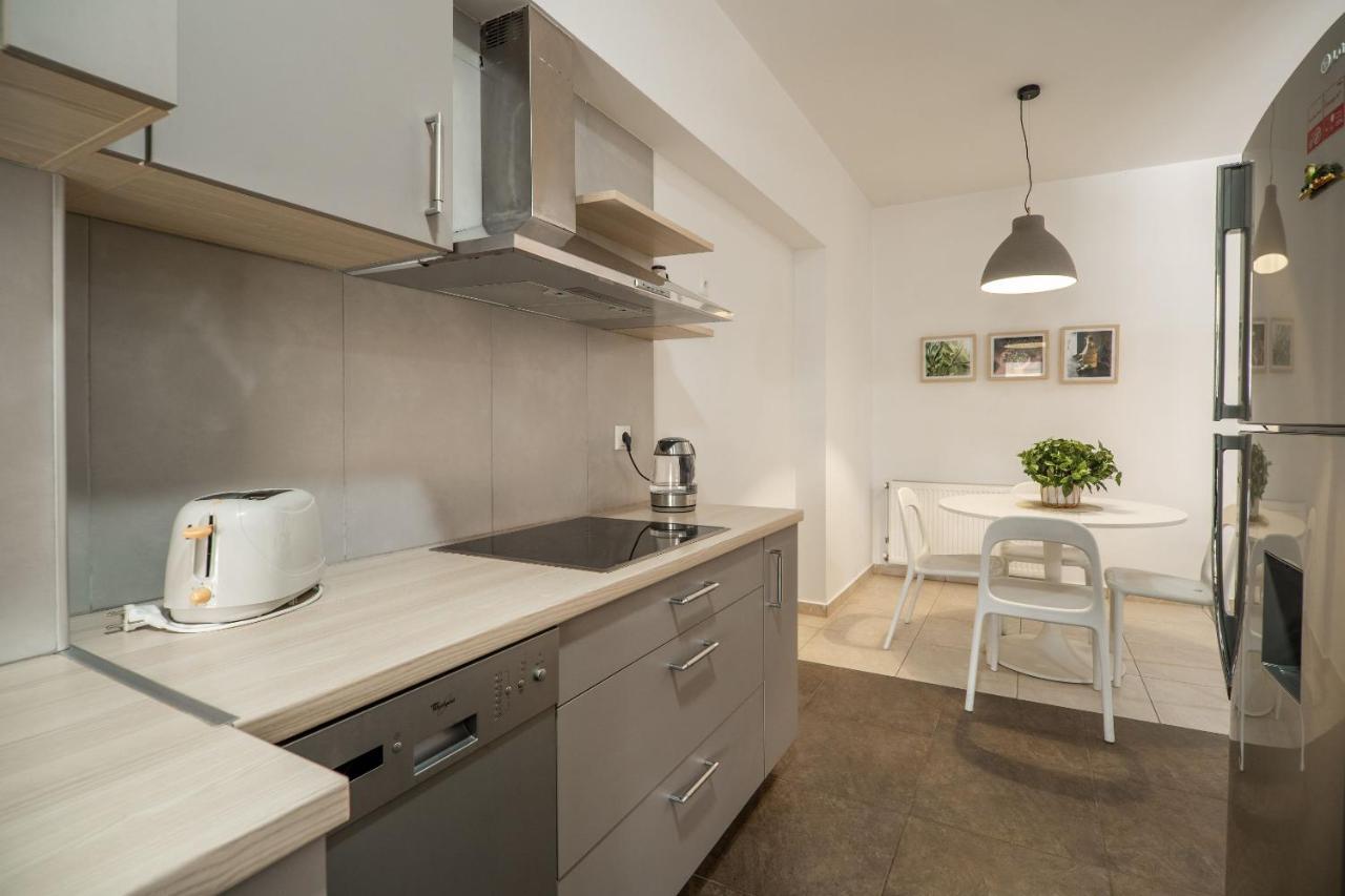 City Beach Apartment Chania  Buitenkant foto