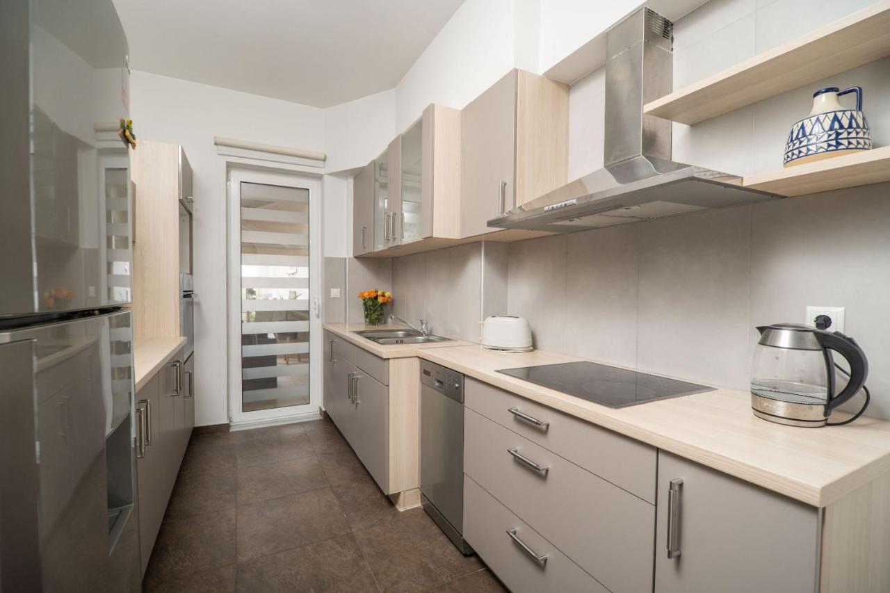 City Beach Apartment Chania  Buitenkant foto