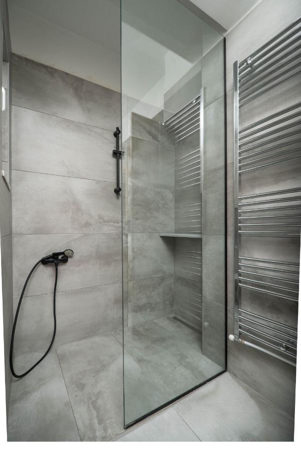 City Beach Apartment Chania  Buitenkant foto